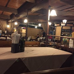 Pizzeria Bardolino - Outside seating in garden