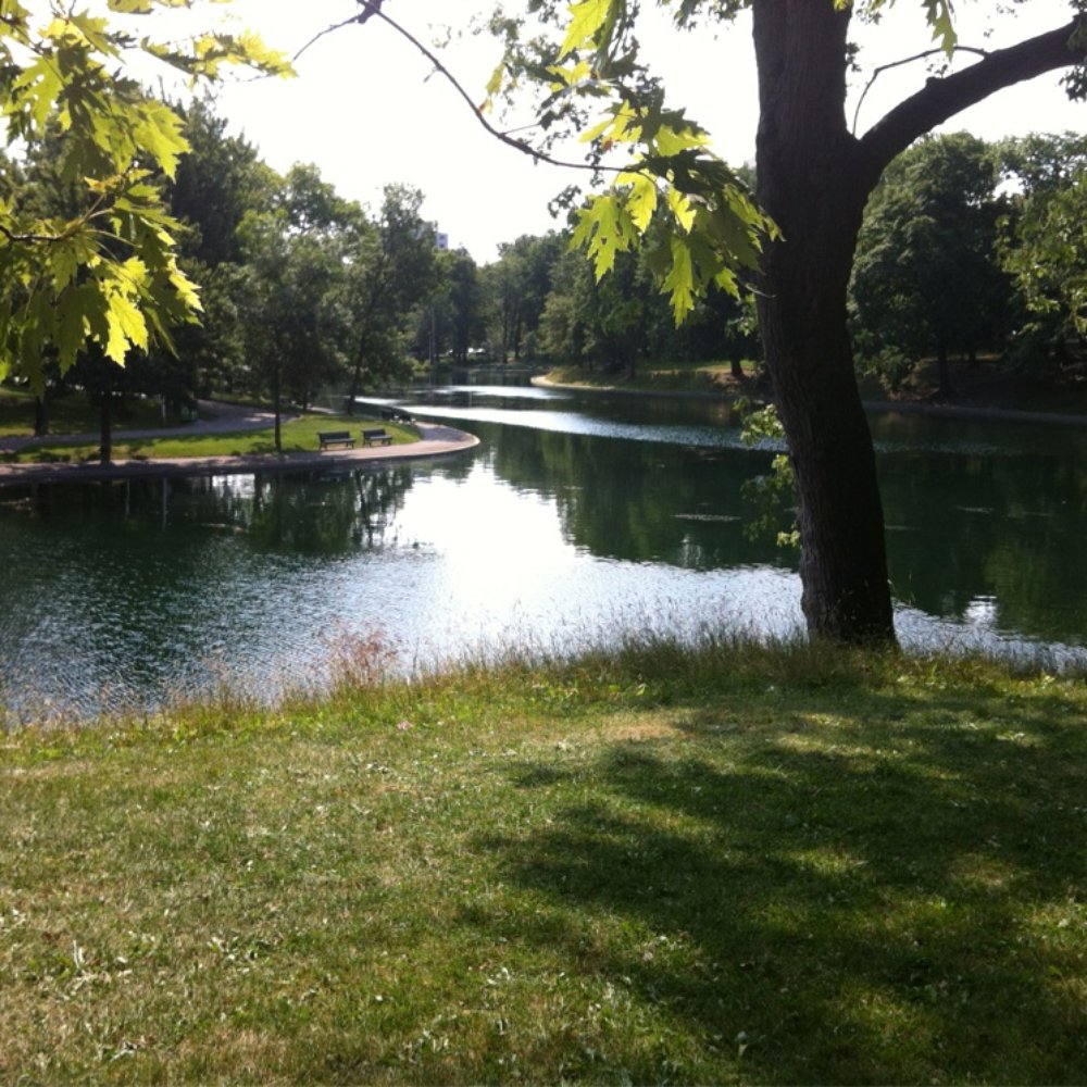 Parc la Fontaine - Parks Near Me - Montreal, Quebec