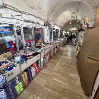 Grand Bazaar - Yarn shopping - Shopping Passages Near Me - Istanbul, 34 Grand Bazaar - Yarn shopping - Shopping Passages Near Me - Istanbul, 34