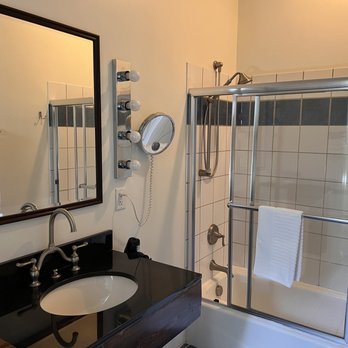 Wedmore Place - Hotels Near Me - Williamsburg, Virginia