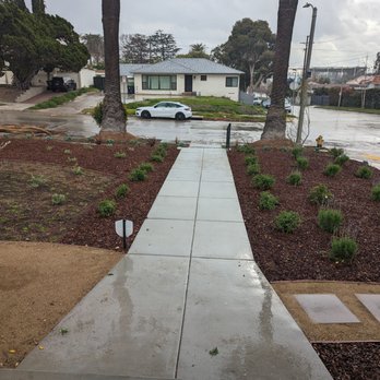Supergreen Landscape - New concrete pathway - Landscaping Near Me - Los Angeles, California Supergreen Landscape - New concrete pathway - Landscaping Near Me - Los Angeles, California