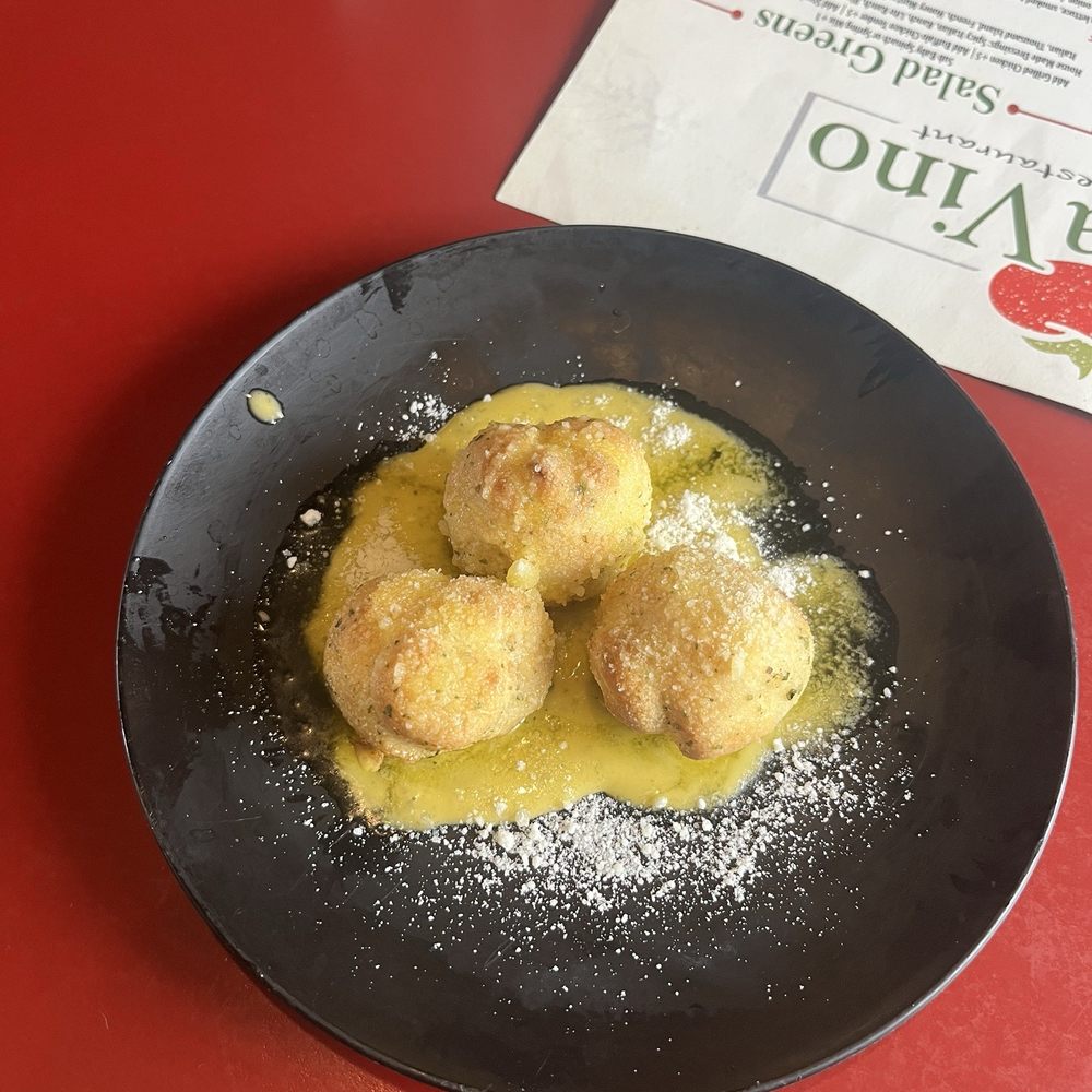 Pizza Vino - Garlic Knots - Pizza Near Me - High Point, North Carolina Pizza Vino - Garlic Knots - Pizza Near Me - High Point, North Carolina