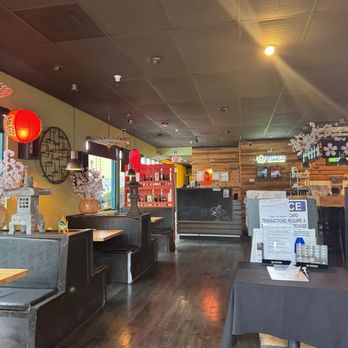 Youandi Sushi - Inside - Sushi Bars Near Me - Temecula, California