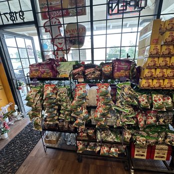 Sandwich House - Lots of things for sale - Sandwiches Near Me - Cypress, California