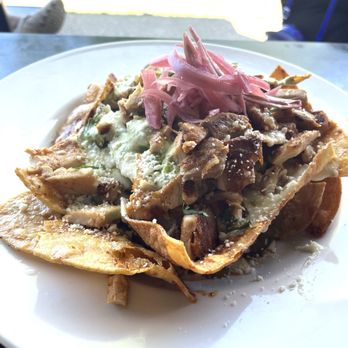Levitate Gastropub - Nachos with chicken - Gastropubs Near Me - Issaquah, Washington