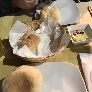 Ribeira's - Bread bowl had 3 rolls for 2 people - Tapas Bars Near Me - Porto, 13