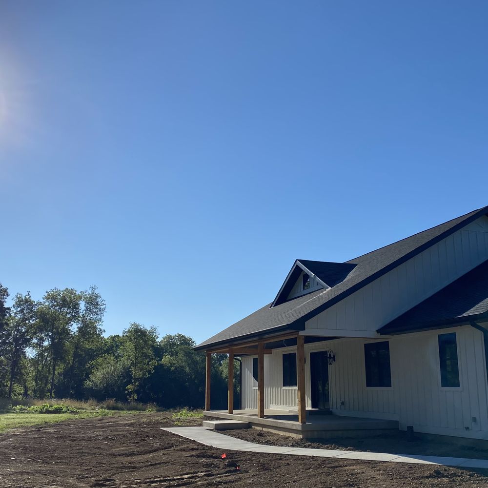Designer Homes By Gullquist Construction - General Contractors Near Me - Milford, Illinois Designer Homes By Gullquist Construction - General Contractors Near Me - Milford, Illinois
