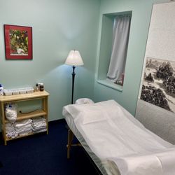 Acupuncture RI - Treatment room