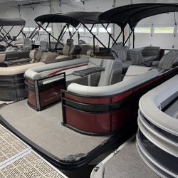 Fox Powersports Nelson's Speed Shop - New Pontoons available from Bennington.
