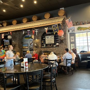 Gaffers - Bars Near Me - Emerald Isle, North Carolina