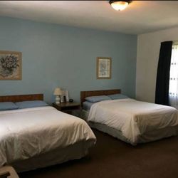 Cindy's Motel & RV Park