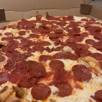 Grimaldi's Pizzeria - Pizza Near Me - Dallas, Texas Grimaldi's Pizzeria - Pizza Near Me - Dallas, Texas