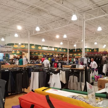 DICK'S Sporting Goods - Spacious - Hunting & Fishing Supplies Near Me - Newport News, Virginia DICK'S Sporting Goods - Spacious - Hunting & Fishing Supplies Near Me - Newport News, Virginia