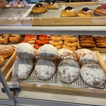 Paris Baguette - Pastries - Bakeries Near Me - Monrovia, California Paris Baguette - Pastries - Bakeries Near Me - Monrovia, California