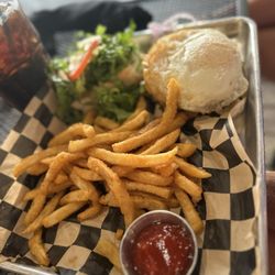 Luna's Eat & Drink - The Do It Yourselfer