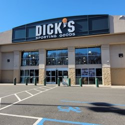 DICK'S Sporting Goods