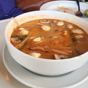 Aroydee - Tom yum soup - Thai Near Me - Frankfurt, HE Aroydee - Tom yum soup - Thai Near Me - Frankfurt, HE