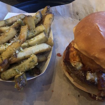 Mamo Burger Bar - My boy blue burger & pesto fries - American Near Me - Windsor, Ontario
