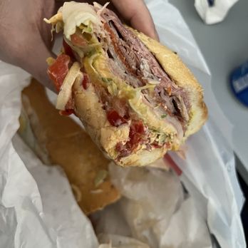 SAL, KRIS, & CHARLIE’S DELI - Updated August 2024 - 927 Photos & 1478