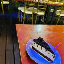 Eatzy Thai - Complimentary oreo cheesecake for birthday