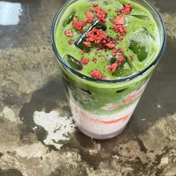 Drip Studio - Strawberry matcha latte with oat milk - Coffee & Tea Near Me - Honolulu, Hawaii