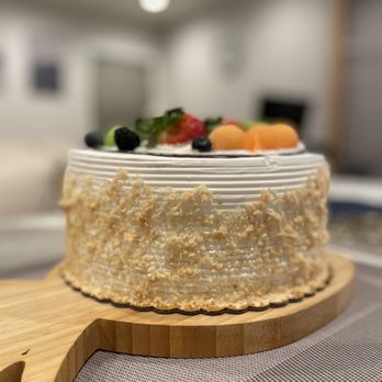 Kee Wah Bakery - Fresh Taro with Crispy Napoleon Cake 8" - Bakeries Near Me - Arcadia, California