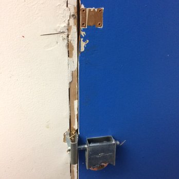 Public Storage - You're able to yank the locks out. - Self Storage Near Me - Pasadena, California Public Storage - You're able to yank the locks out. - Self Storage Near Me - Pasadena, California