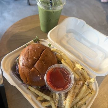 Laveta - crispy chicken sandwich and truffle fries - Coffee & Tea Near Me - Los Angeles, California Laveta - crispy chicken sandwich and truffle fries - Coffee & Tea Near Me - Los Angeles, California