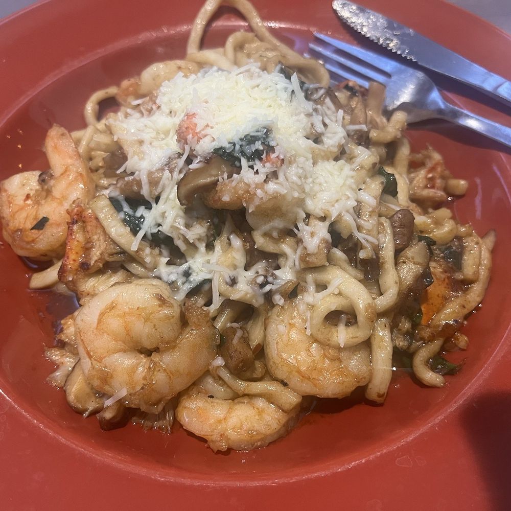 Garlic shrimp and lobster noodles Garlic shrimp and lobster noodles