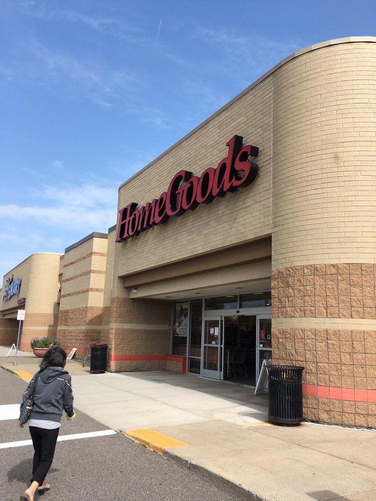 HOMEGOODS Updated August 2024 10 Reviews 4190 Vinewood Ln N