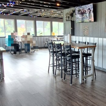 High Plains Barbecue - Dining room - Barbeque Near Me - Wytheville, Virginia