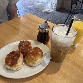 Honey Biscuit Breakfast & Lunch - Honey Biscuits - Breakfast & Brunch Near Me - Mount Prospect, Illinois Honey Biscuit Breakfast & Lunch - Honey Biscuits - Breakfast & Brunch Near Me - Mount Prospect, Illinois
