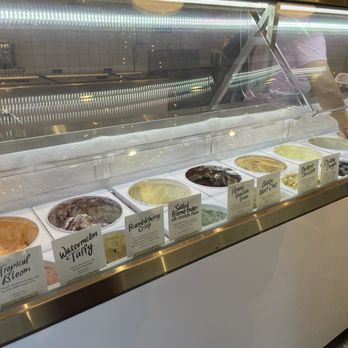 Jeni's Splendid Ice Creams - The line up - Ice Cream & Frozen Yogurt Near Me - Winter Park, Florida