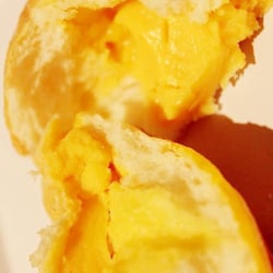 Wong Wong Bakery - Custard bun yummy~~~