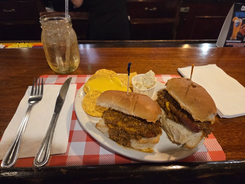 Social spots from Honky Tonk