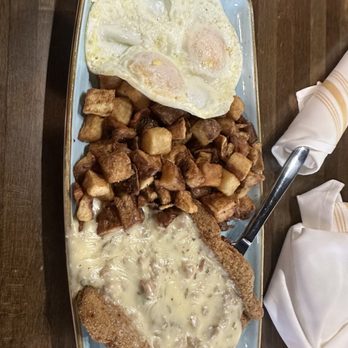 Golden Nest Pancake & Cafe - Breakfast & Brunch Near Me - Oshkosh, Wisconsin Golden Nest Pancake & Cafe - Breakfast & Brunch Near Me - Oshkosh, Wisconsin