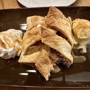 Bavarian Kitchen Restaurant - Apple Strudel - German Near Me - Troutman, North Carolina Bavarian Kitchen Restaurant - Apple Strudel - German Near Me - Troutman, North Carolina