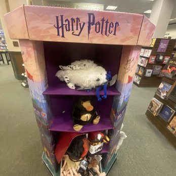 Barnes & Noble Booksellers - Bookstores Near Me - La Mesa, California