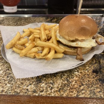 WOB Bar and Kitchen - Owings Mills - Burger with bacon, egg and IPA sauce - Bars Near Me - Owings Mills, Maryland WOB Bar and Kitchen - Owings Mills - Burger with bacon, egg and IPA sauce - Bars Near Me - Owings Mills, Maryland