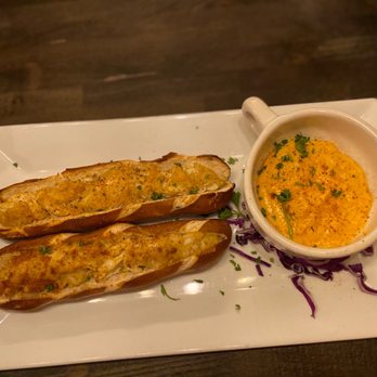 Stoney Creek Inn - Bavarian pretzel log appetizer served with beer cheese - American Near Me - Dauphin, Pennsylvania Stoney Creek Inn - Bavarian pretzel log appetizer served with beer cheese - American Near Me - Dauphin, Pennsylvania