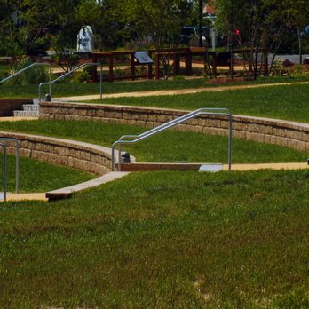 Kilmarnock Towne Centre Park - Amphitheater seating located in front of the Half Shell Stage. - Parks Near Me - Kilmarnock, Virginia Kilmarnock Towne Centre Park - Amphitheater seating located in front of the Half Shell Stage. - Parks Near Me - Kilmarnock, Virginia