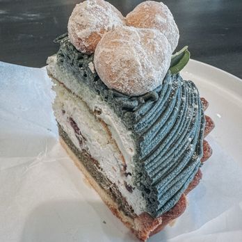 Petit Four Dessert Cafe - Sook injeolmi tart - Desserts Near Me - Carrollton, Texas Petit Four Dessert Cafe - Sook injeolmi tart - Desserts Near Me - Carrollton, Texas