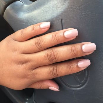 Q Nails - Gel manicure by Hannah - Nail Salons Near Me - Santa Ana, California Q Nails - Gel manicure by Hannah - Nail Salons Near Me - Santa Ana, California