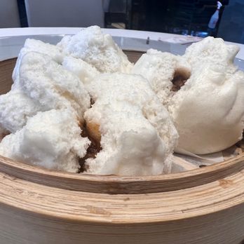 The Deluxe Chinese Restaurant - Steamed BBQ pork buns - Dim Sum Near Me - Richmond, British Columbia The Deluxe Chinese Restaurant - Steamed BBQ pork buns - Dim Sum Near Me - Richmond, British Columbia