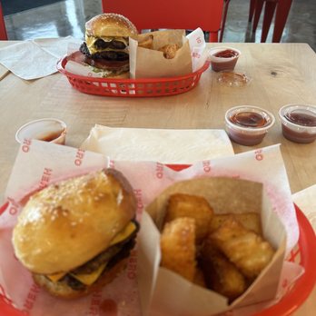 Full Circle Doughnuts - Donuts Near Me - Homewood, Alabama