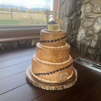 Amarie Bakery - Wedding cake - Custom Cakes Near Me