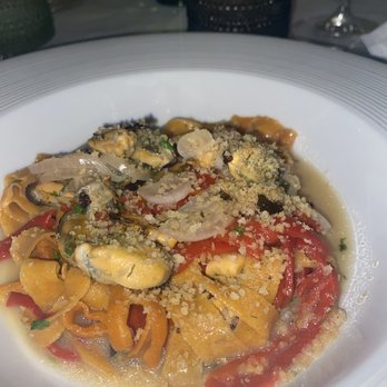 The Sweet Life - Linguine - New American Near Me - Oak Bluffs, Massachusetts