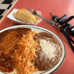 Cheese Enchilada, beef taco