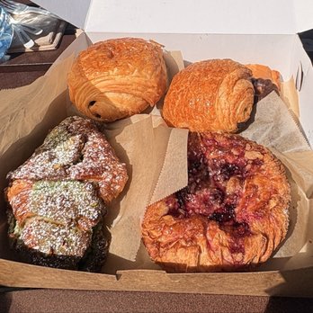Parker-Lusseau Pastries - Bakeries Near Me - Monterey, California Parker-Lusseau Pastries - Bakeries Near Me - Monterey, California