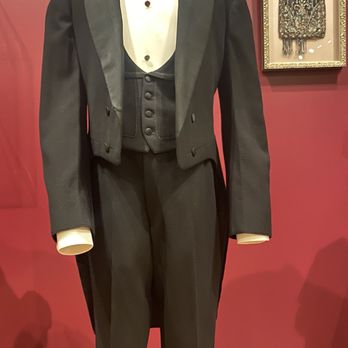 Massillon Museum - Menswear was much more basic - Landmarks & Historical Buildings Near Me - Massillon, Ohio